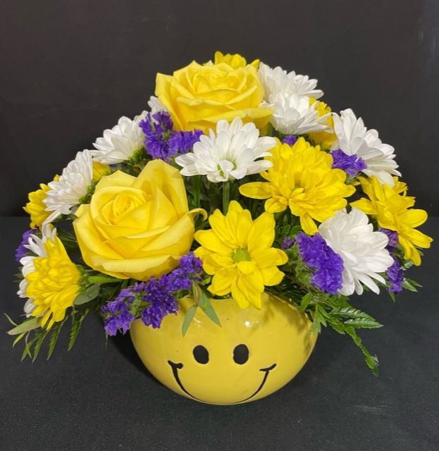 Smiley Face Bouquet in Highland, IL | The Greenhouse of Highland LLC